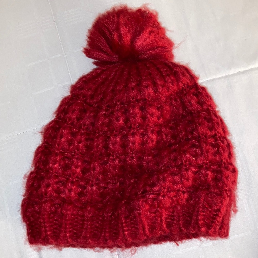 Moon shadow knit red beanie with Pom